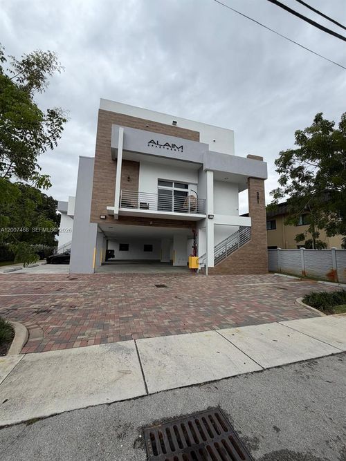 1-381 E 50th St, Hialeah, FL, 33013 | Card Image
