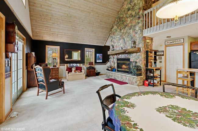 04_4153NBlueridgeDr_2030_LivingRoom_HiRe | Image 4