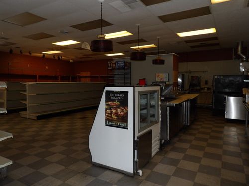 206 Main St, Poultney, VT, 05764-1106 | Card Image