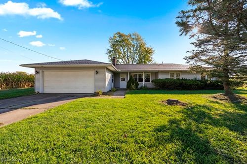 19045 Whitehead Rd, Lagrange, OH, 44050-9627 | Card Image