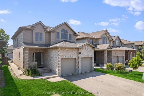 1284 Oakcrossing Rd, London, ON, N6H0C2 | Card Image
