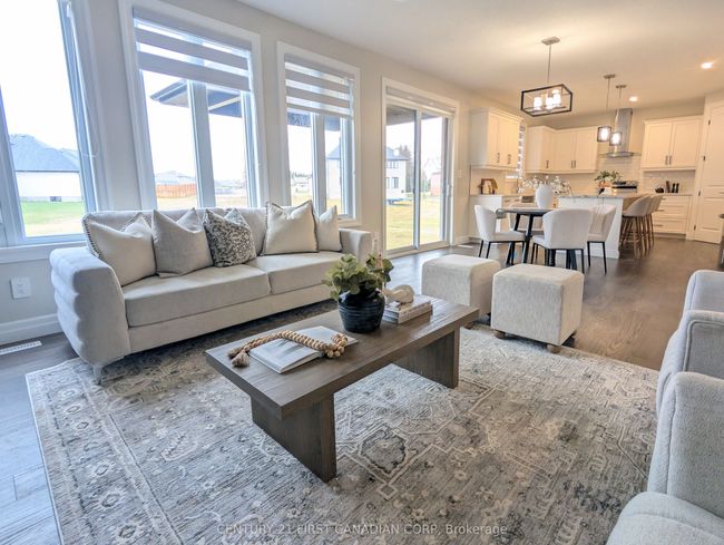 135 Aspen Cir, House other with 4 bedrooms, 3 bathrooms and 2 parking in Thorndale ON | Image 11