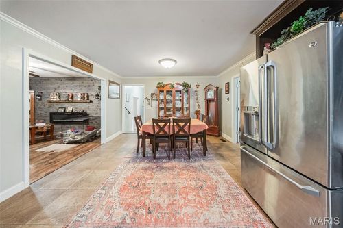 435 Forest Ln, Saint James, MO, 65559-1843 | Card Image