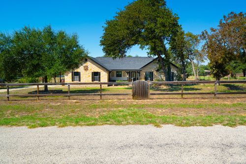 312 Rose Garden Dr, La Vernia, TX, 78121-4763 | Card Image