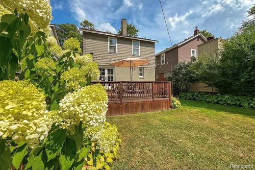 225 N Edison Ave, Royal Oak, MI, 48067-2372 | Card Image