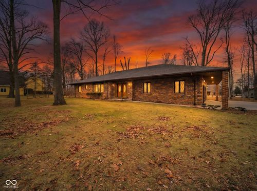 218 W Beech Ln, Alexandria, IN, 46001-8386 | Card Image