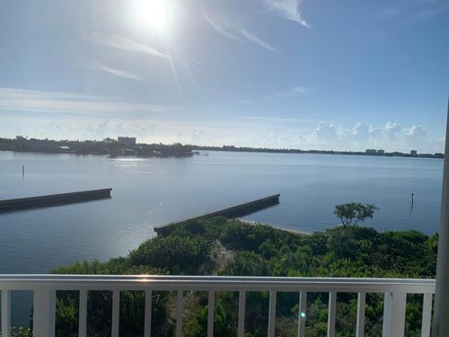20 Harbour Isle Drive West W, Fort Pierce, FL, 34949 | Card Image
