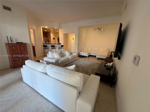 278-16100 Emerald Estates Dr, Weston, FL, 33331-6106 | Card Image