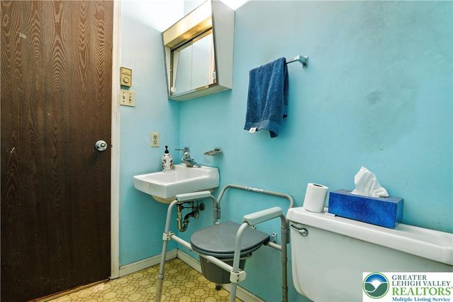 2818 Klein St, Townhouse with 3 bedrooms, 2 bathrooms and null parking in Allentown PA | Image 25