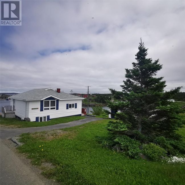 1 Skinners Harbour Rd N, House other with 2 bedrooms, 2 bathrooms and null parking in Change Islands NL | Image 9