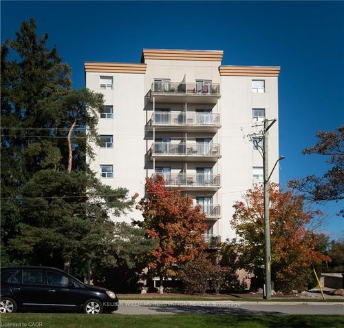 204-736 Old Albert St, Waterloo, ON, N2L6R4 | Card Image
