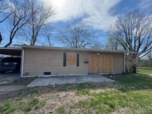 404 Saint Thomas Ln, Cahokia, IL, 62206 | Card Image