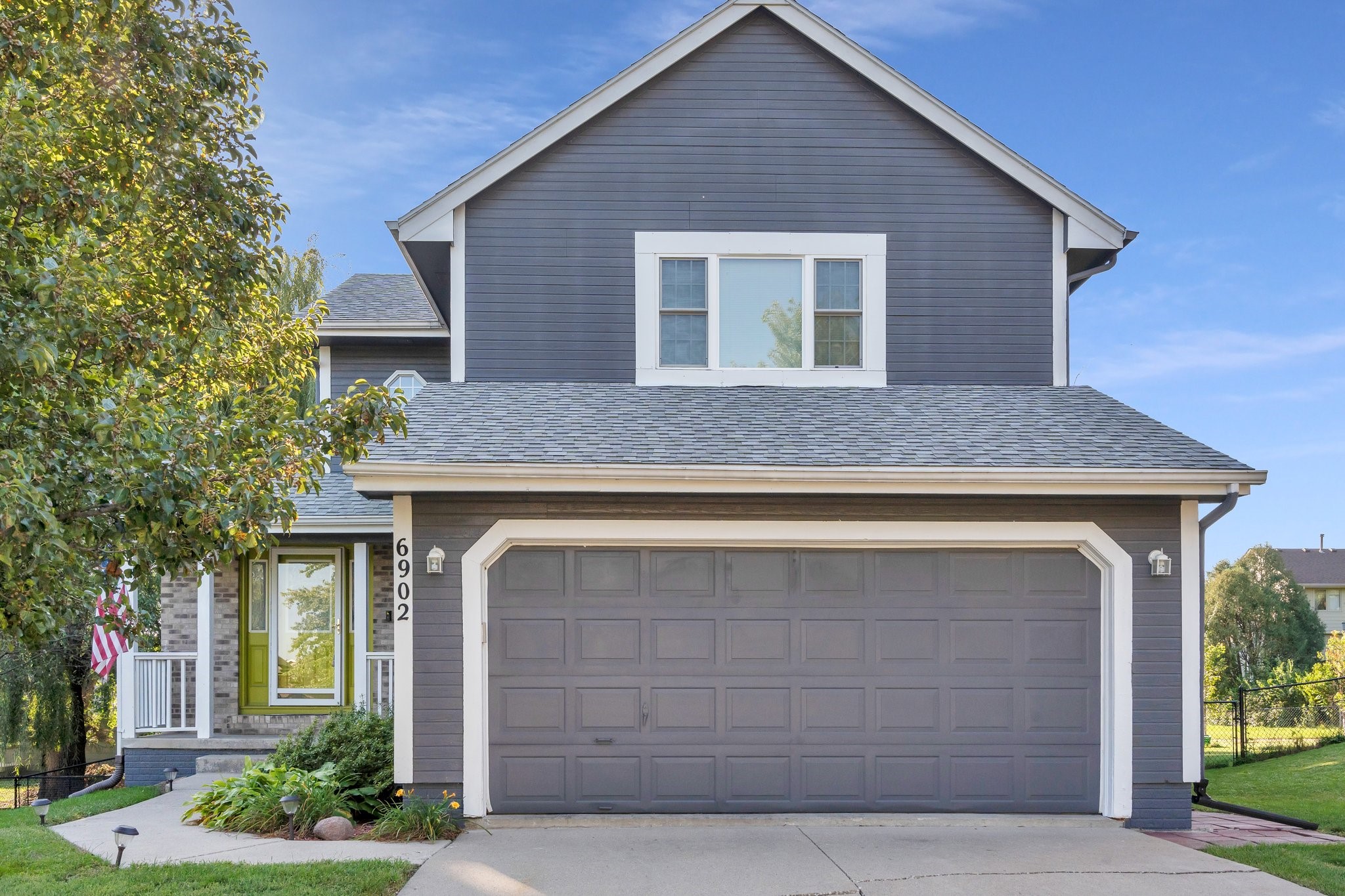 Brookview Dr, Urbandale, IA 50322