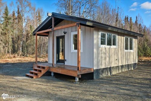 16395 E Kashwitna Rd, Talkeetna, AK, 99676 | Card Image