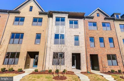 22954 Sullivans Cove Sq, BRAMBLETON, VA, 20148-4993 | Card Image