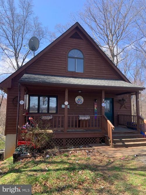 15442 Whitcraft Rd, NEW FREEDOM, PA, 17349-8113 | Card Image