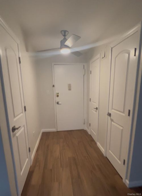 55 Austin Pl, Staten Island, NY, 10304-2141 | Card Image