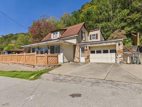 21 Alfred St, Wheeling, WV, 26003 | Card Image