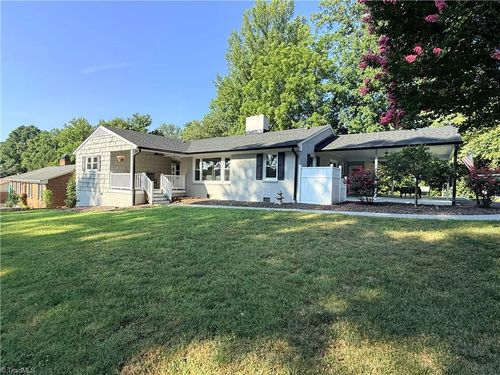 555 Shady Ln, Wilkesboro, NC, 28697-3013 | Card Image