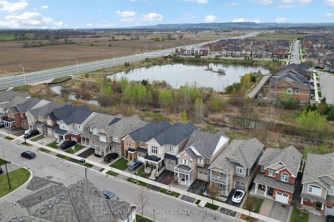 1558 Clitherow St, House other with 4 bedrooms, 3 bathrooms and 1 parking in Milton ON | Image 48