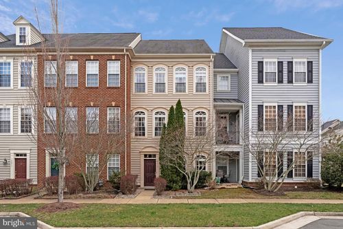 10615 Bristow Station Dr, BRISTOW, VA, 20136-1364 | Card Image