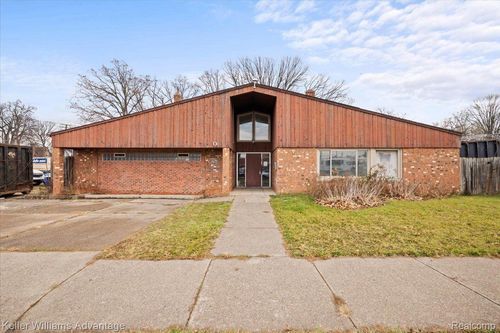 17300 Burgess, Detroit, MI, 48219-3268 | Card Image