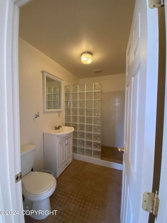 3/4 bath | Image 28