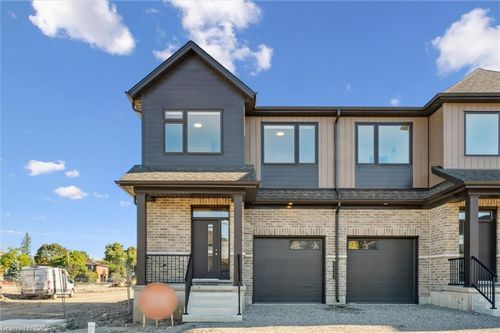 109 Catherine St, New Hamburg, ON, N3A1Z7 | Card Image