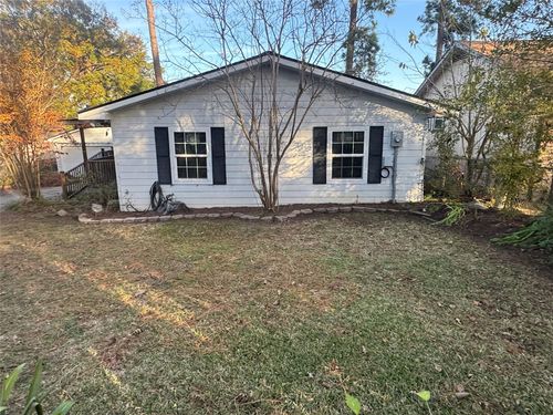 210 Willow Bnd, Onalaska, TX, 77360-5225 | Card Image