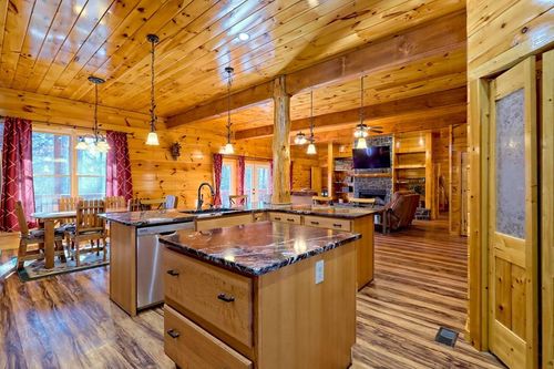 356 Mill Creek Acres, Blue Ridge, GA, 30513-3392 | Card Image