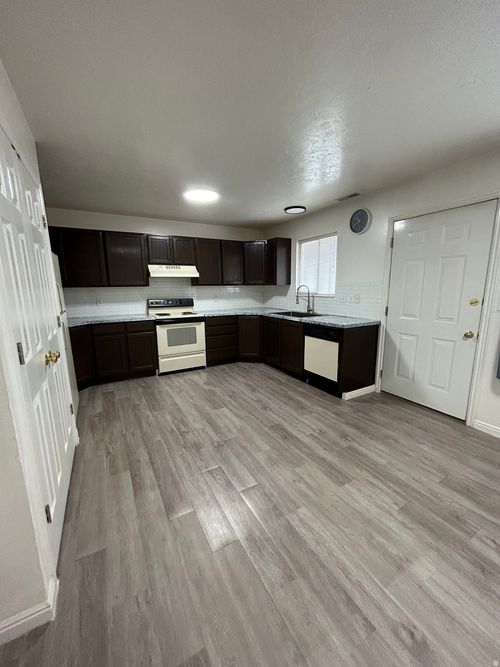 10-203 Geneva Rd, Provo, UT, 84601-2266 | Card Image