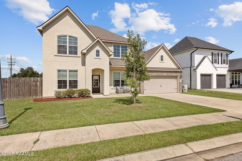 101 Snapping Ln, Broussard, LA, 70518-7447 | Card Image