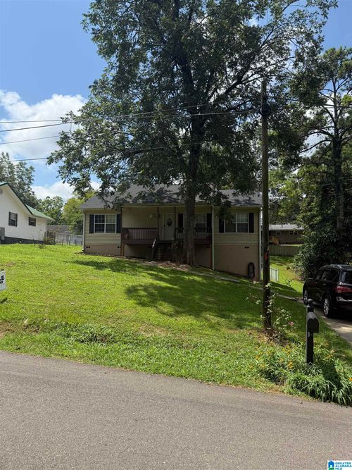 8119 Skinner Ave, Leeds, AL, 35094-2825 | Card Image