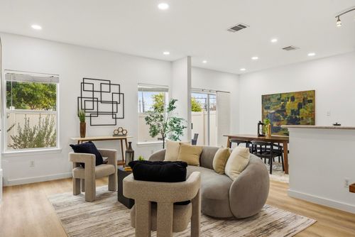 75-1900 Little Elm Trl, Cedar Park, TX, 78613-2834 | Card Image