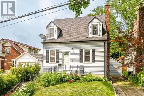 7 Balmoral Ave, London, ON, N5Y2K9 | Card Image