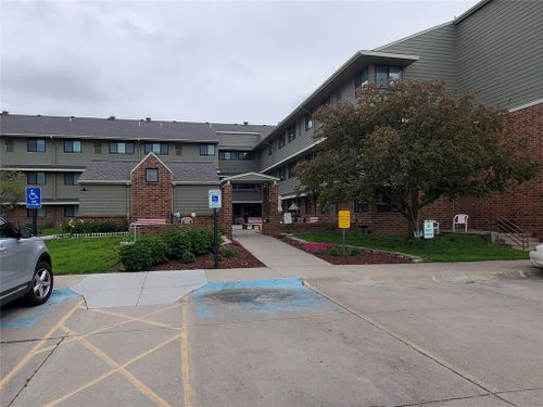 737 N 22nd St, Lincoln, NE, 68503-2929 | Card Image