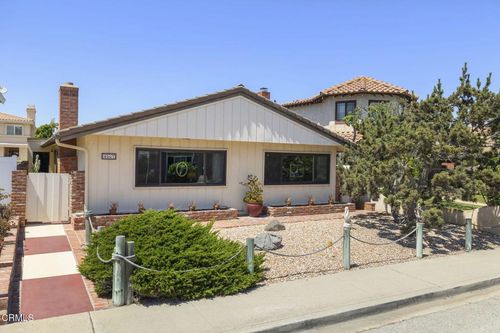 4907 Island View St, Oxnard, CA, 93035-2824 | Card Image