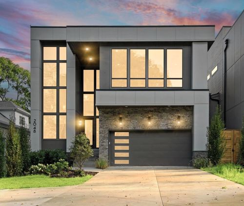 2048 Castleman Dr, Nashville, TN, 37215-6121 | Card Image