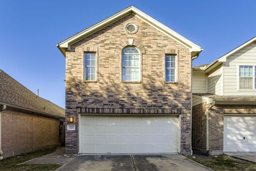 826 Forest Hillside Ln, Houston, TX, 77067-3021 | Card Image