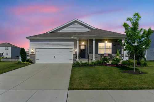 152 Natalie Ln, Granville, OH, 43023-3517 | Card Image