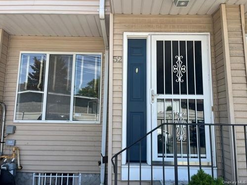 52 Houston Ln, Staten Island, NY, 10302-2457 | Card Image