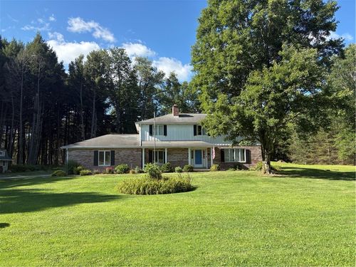 26 Country Club Rd, Grove City, PA, 16127-4126 | Card Image