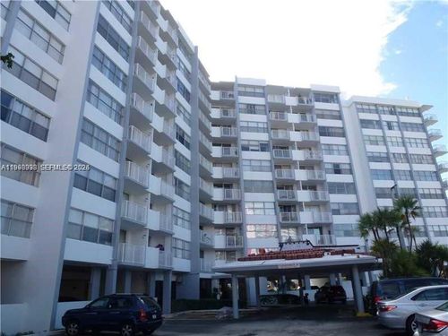 616e-1300 Ne Miami Gardens Dr, Miami, FL, 33179 | Card Image