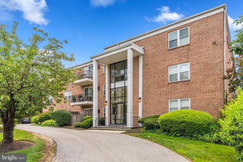apt-103-222 E Montgomery Ave, ARDMORE, PA, 19003-3323 | Card Image