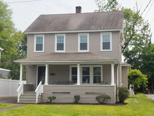 91 Henderson Rd, Fairfield, CT, 06824-4906 | Card Image