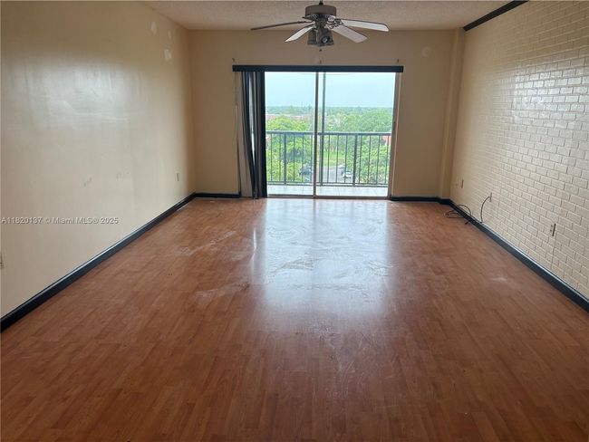 APT-807 - 4164 Inverrary Dr, Condo with 1 bedrooms, 1 bathrooms and null parking in Lauderhill FL | Image 9