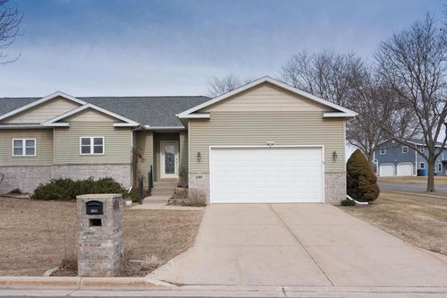 100 Jennifer Circle, Mount Horeb, WI, 53572 | Card Image
