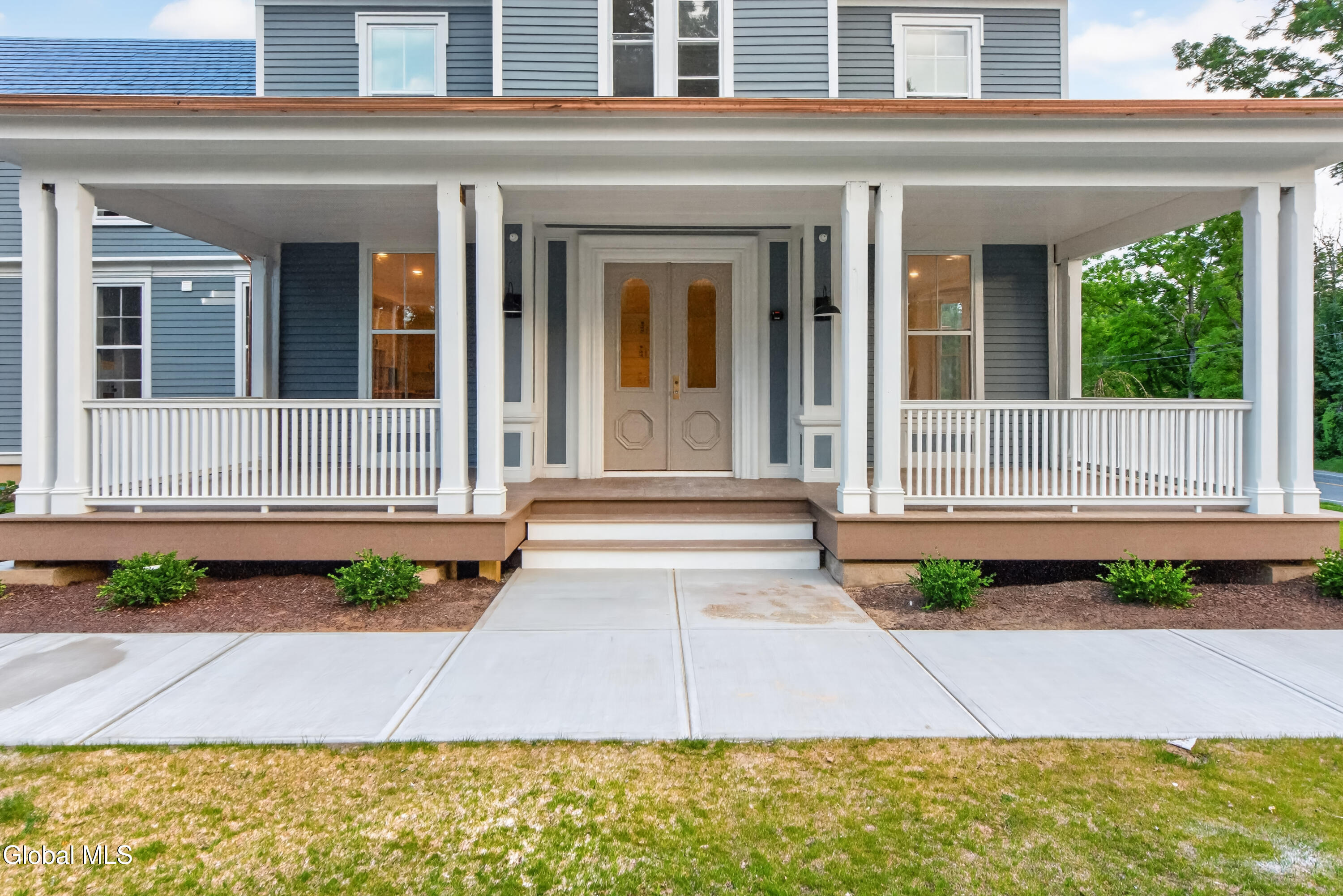 Residential in Saratoga Springs, Outside 2