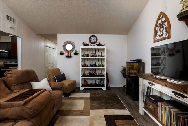 1229 Elm Ct, House other with 2 bedrooms, 2 bathrooms and null parking in Runaway Bay TX | Image 5