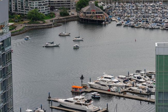 3706 - 1009 Expo Blvd, Condo with 2 bedrooms, 2 bathrooms and 1 parking in Vancouver BC | Image 4